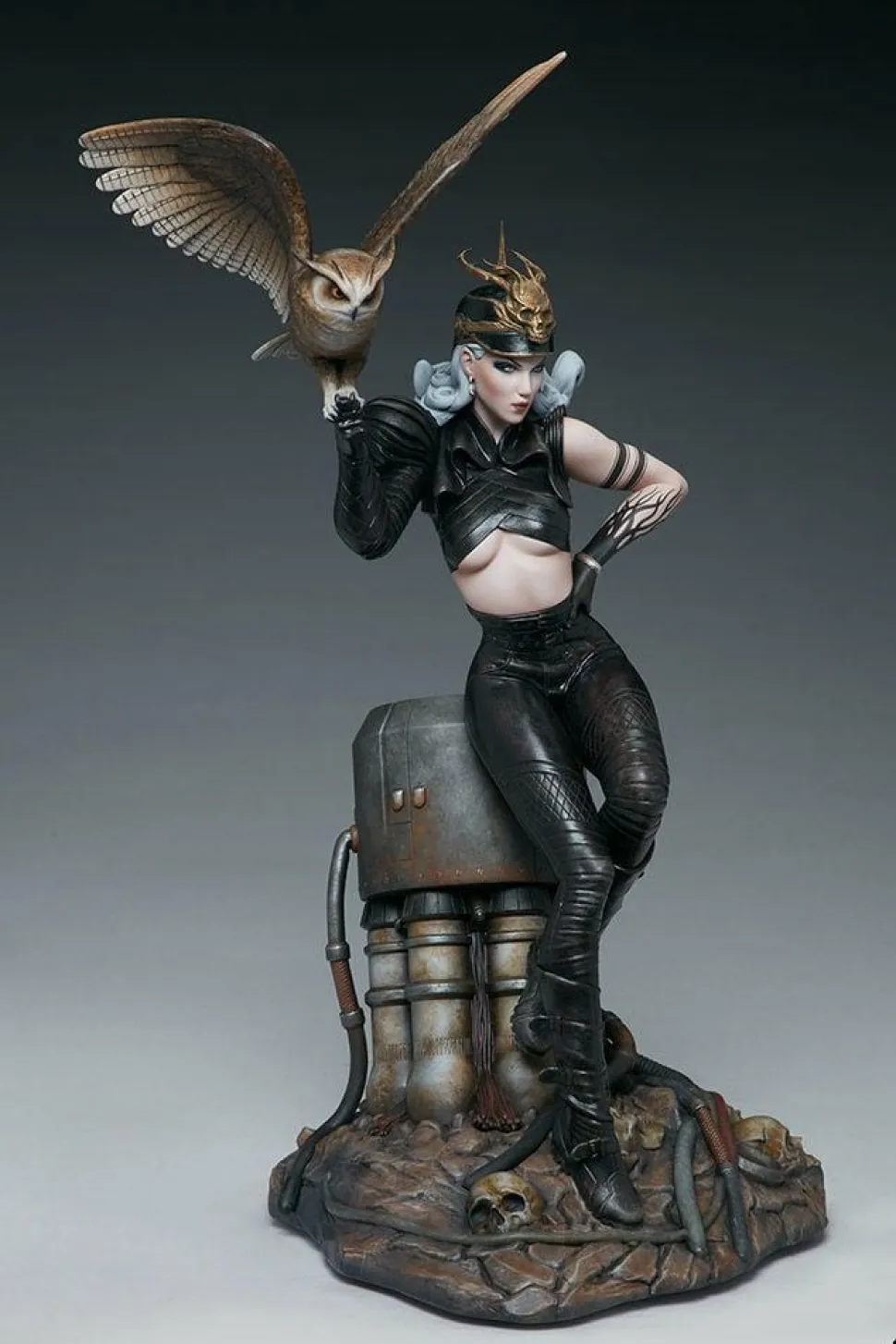 Adi Granov - Sova 18” Statue