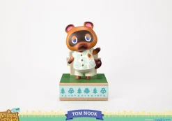 Animal Crossing: New Horizons - Tom Nook (Exclusive Edition) 10