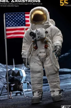 Apollo 11 - Neil Armstrong (First Moon Landing, Lunar Module Eagle X A7L Space Suit Version) 1/6th Scale Action Figure