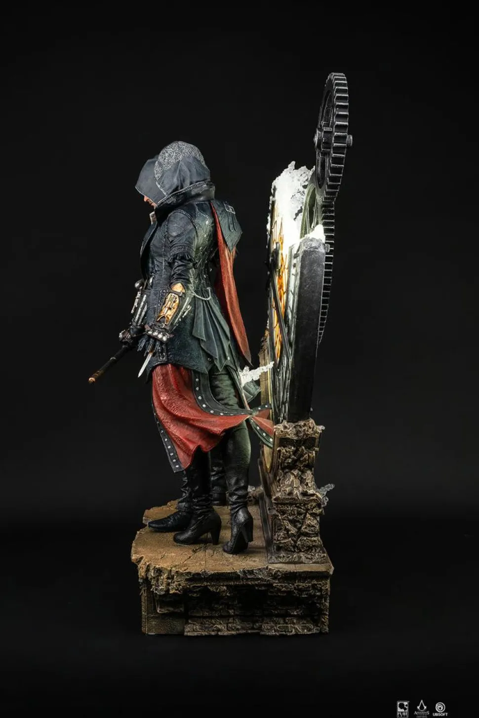 Assassin’s Creed - Animus Jacob & Evie Frye 24" Statue