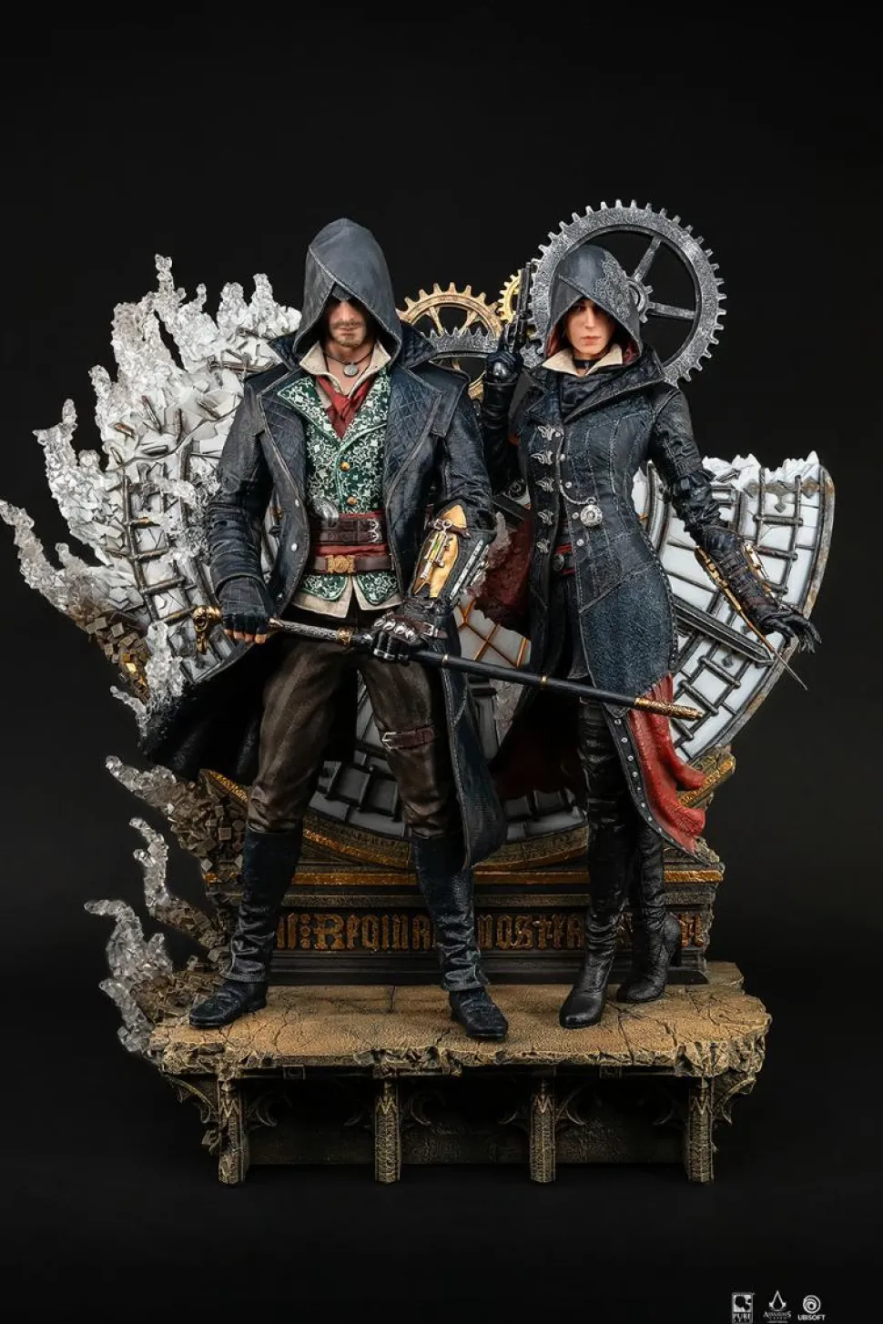 Assassin’s Creed - Animus Jacob & Evie Frye 24" Statue