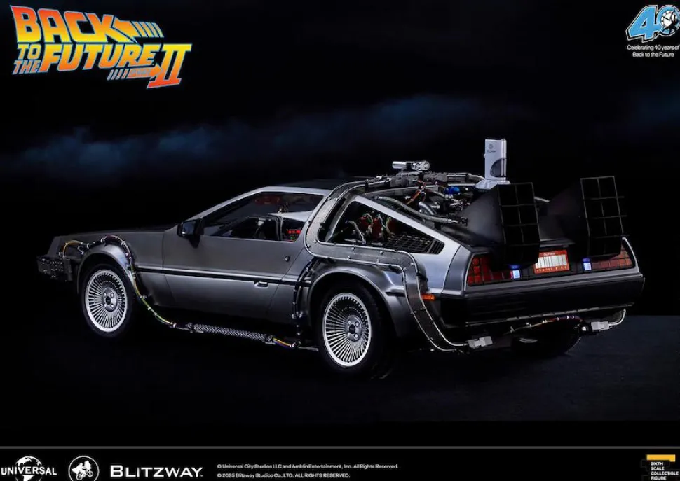 Back to the Future Part II - DeLorean Time Machine 1/6th Scale Action Figure Vehicle Replica