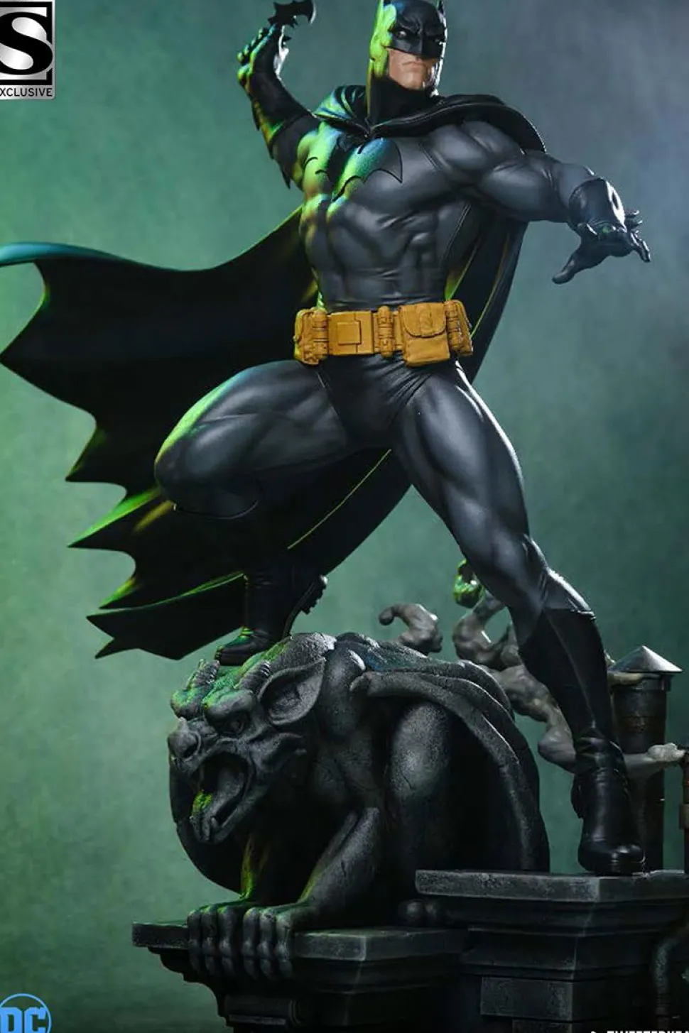 Batman - Batman (Black & Gray Edition) 1/4 Scale Maquette Statue