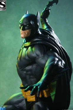 Batman - Batman (Black & Gray Edition) 1/4 Scale Maquette Statue