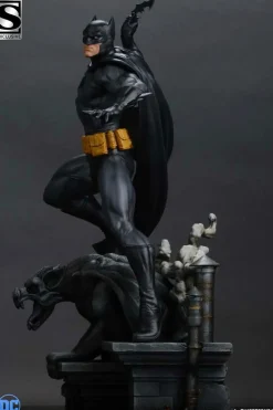 Batman - Batman (Black & Gray Edition) 1/4 Scale Maquette Statue