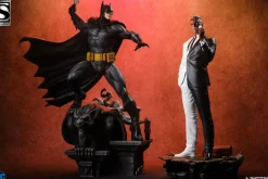 Batman - Batman (Black & Gray Edition) 1/4 Scale Maquette Statue