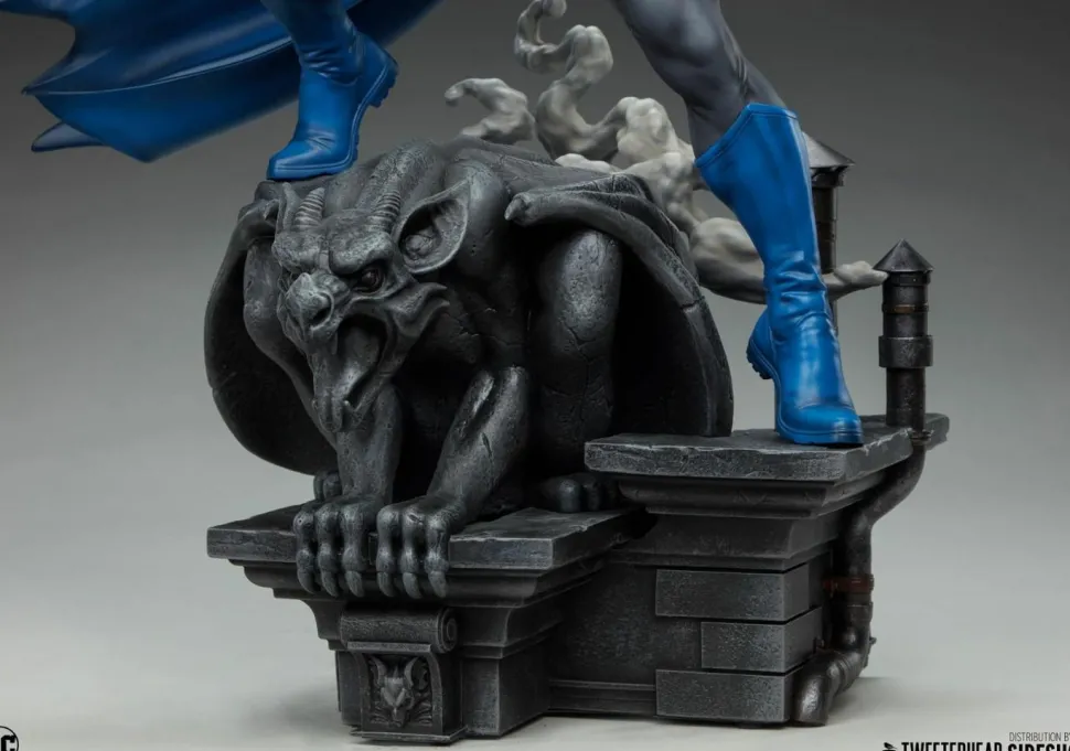 Batman - Batman (Retro Edition) 1/6th Scale Maquette Statue