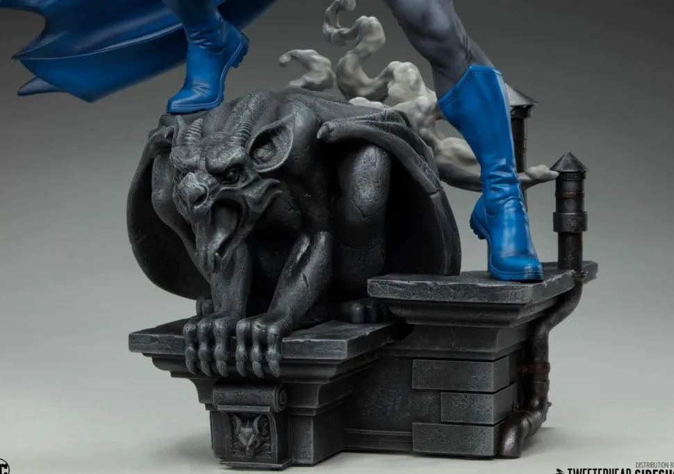 Batman - Batman (Retro Edition) 1/4 Scale Maquette Statue