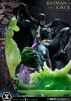 Batman - Batman vs The Joker Deluxe Bonus Version 1/3 Scale Statue