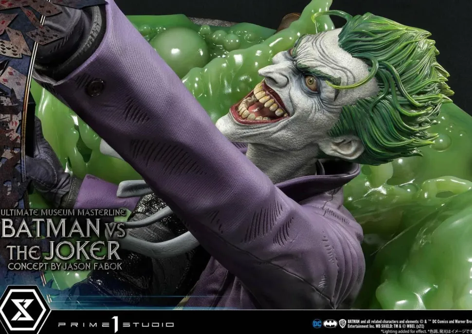 Batman - Batman vs The Joker 1/3 Scale Statue