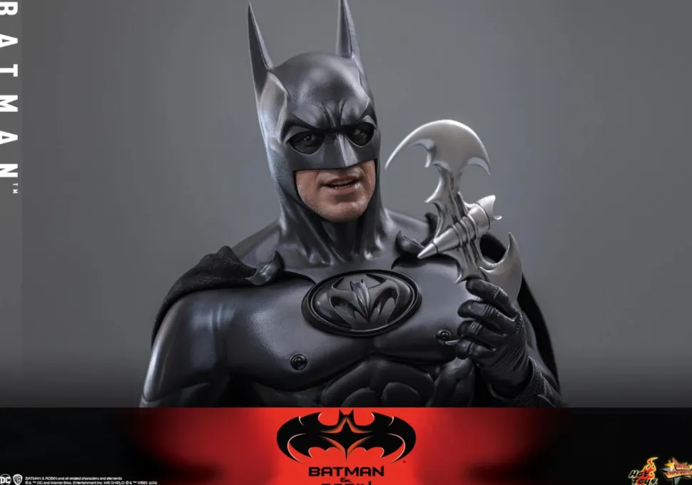 Batman & Robin (1997) - Batman 1/6th Scale Hot Toys Action Figure