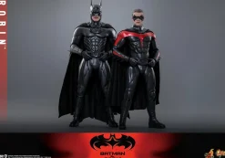 Batman & Robin (1997) - Robin 1/6th Scale Hot Toys Action Figure