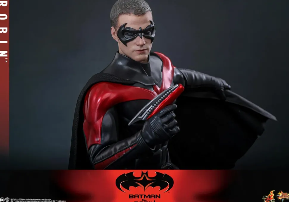 Batman & Robin (1997) - Robin 1/6th Scale Hot Toys Action Figure