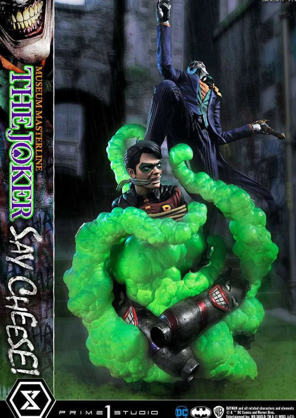 Batman - The Joker “Say Cheese” 1/3 Scale Statue
