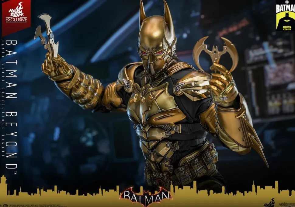 Batman: Arkham Knight - Batman Beyond (Black & Gold Version) 1/6th Scale Hot Toys Action Figure (Hot Toys Exclusive)