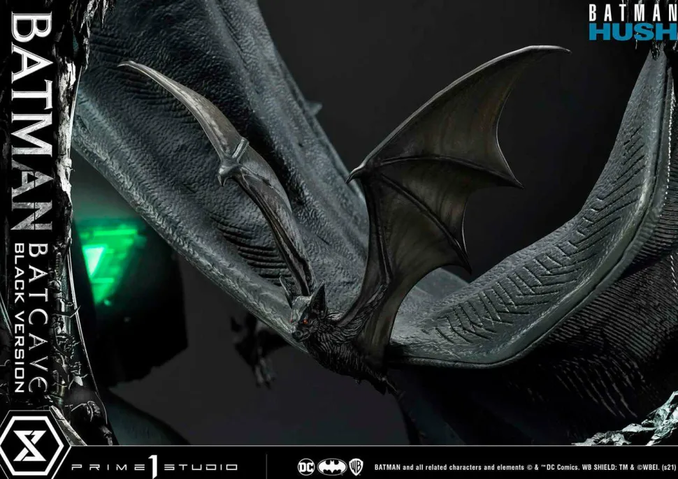 Batman: Hush - Batman Batcave Black Version 1/3 Scale Statue
