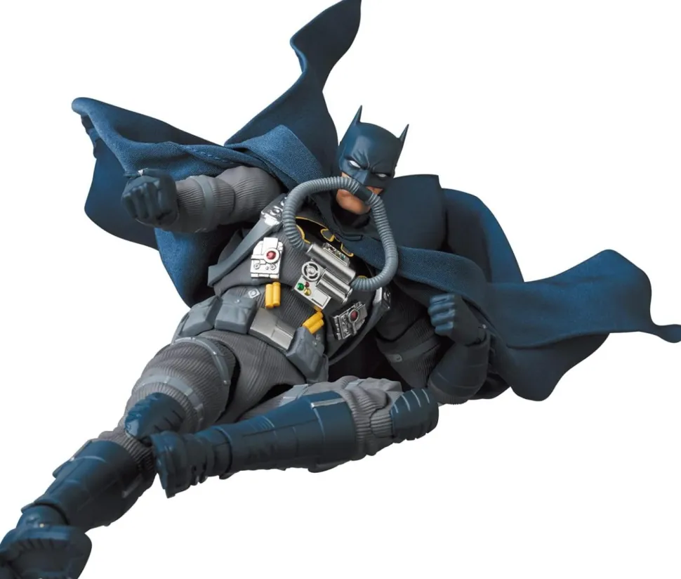 Batman: Hush - Stealth Jumper Batman MAFEX 1/12th Scale Action Figure