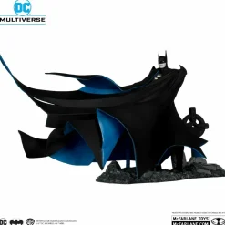 Batman: Year Two - Batman DC Multiverse Black & White Accent Edition Gold Label 7
