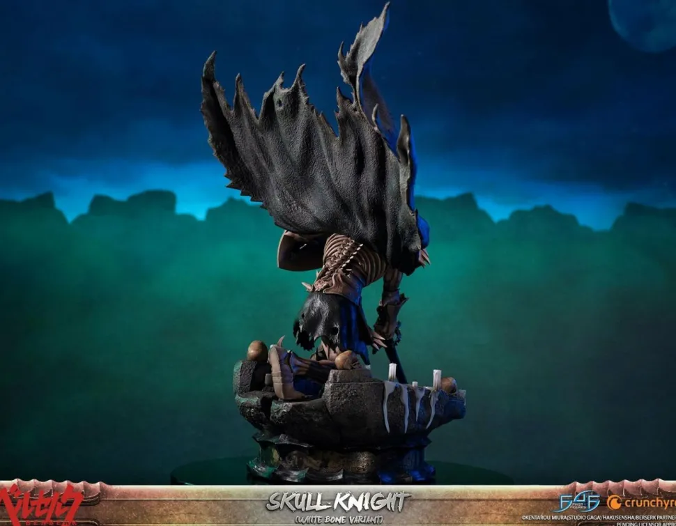 Berserk - Skull Knight White Bone Variant 1/4 Scale Statue