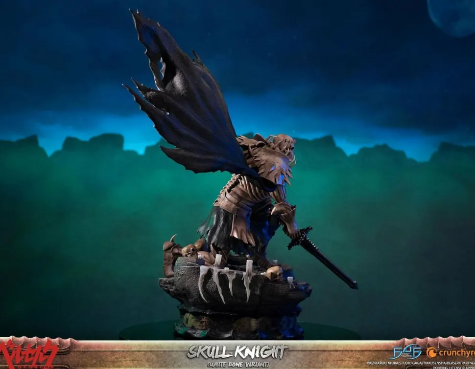 Berserk - Skull Knight White Bone Variant 1/4 Scale Statue