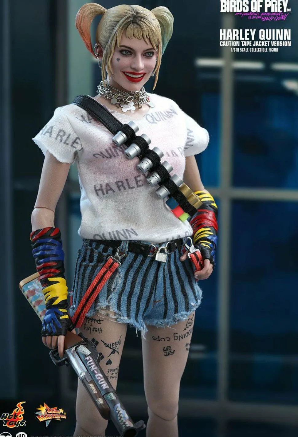 Birds of Prey (2020) - Harley Quinn in Caution Tape Jacket 1/6th Scale Hot Toys Action Figure
