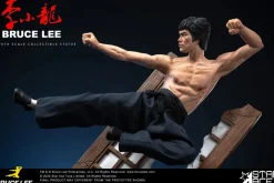 Bruce Lee - Bruce Lee (Flying-Kick) 1/6th Scale Statue