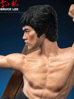 Bruce Lee - Bruce Lee (Flying-Kick) 1/6th Scale Statue