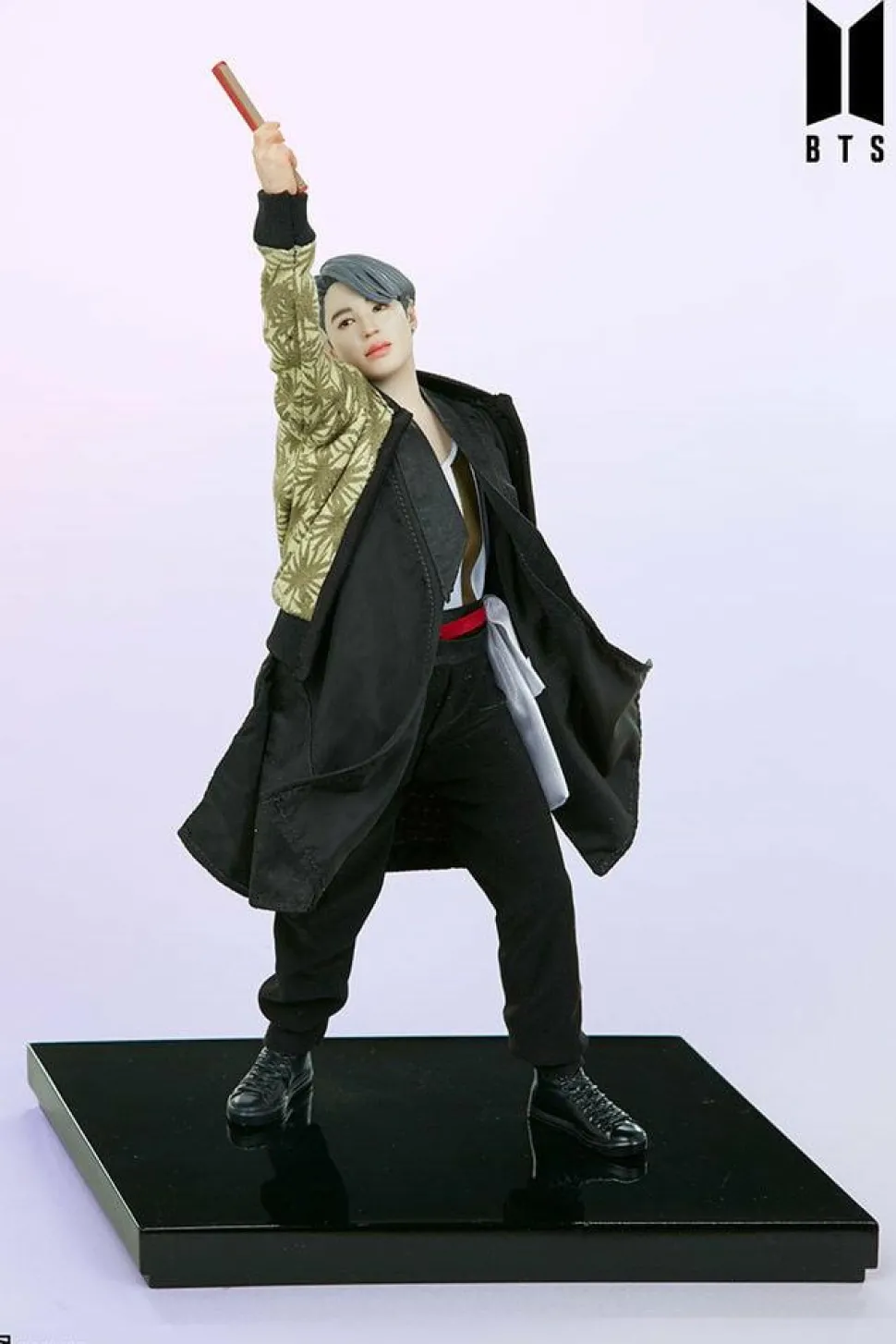 BTS - Jimin Deluxe 9” Statue