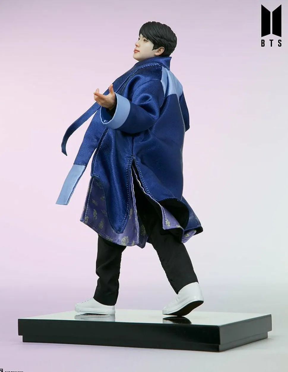 BTS - Jin Deluxe 9” Statue