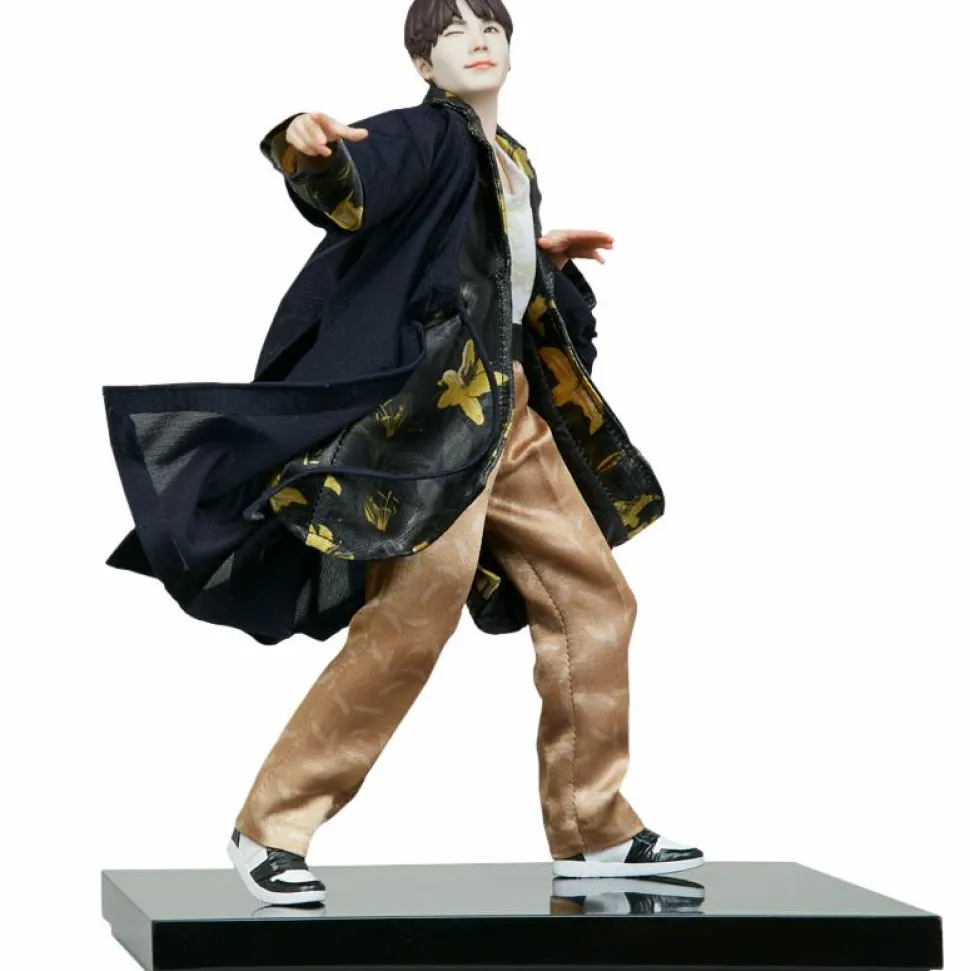 BTS - SUGA Deluxe 9” Statue