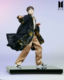 BTS - SUGA Deluxe 9” Statue