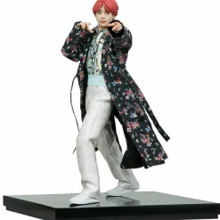 BTS - V Deluxe 9” Statue