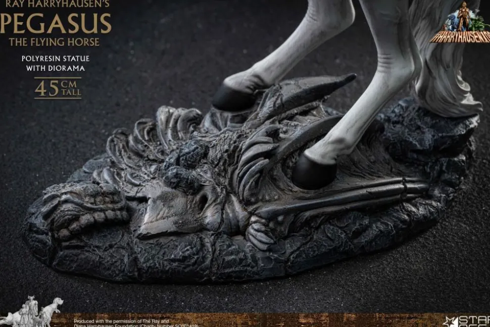 Clash of the Titans (1981) - Pegasus Version 2.0 Ray Harryhausen 1/6th Scale Statue