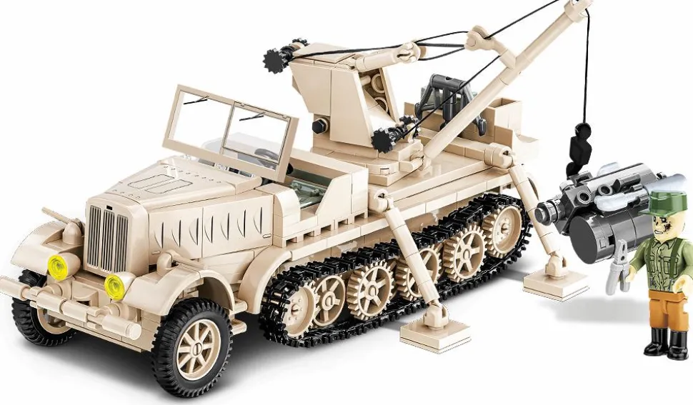 Cobi: World War II - Sd.Kfz. 9/1 Famo Half-Track Historical Collection 1/35th Scale Building Block Construction Set (498 Pieces)