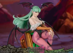 Darkstalkers - Morrigan Aensland with Gold Coffin 1/6th Scale Statue