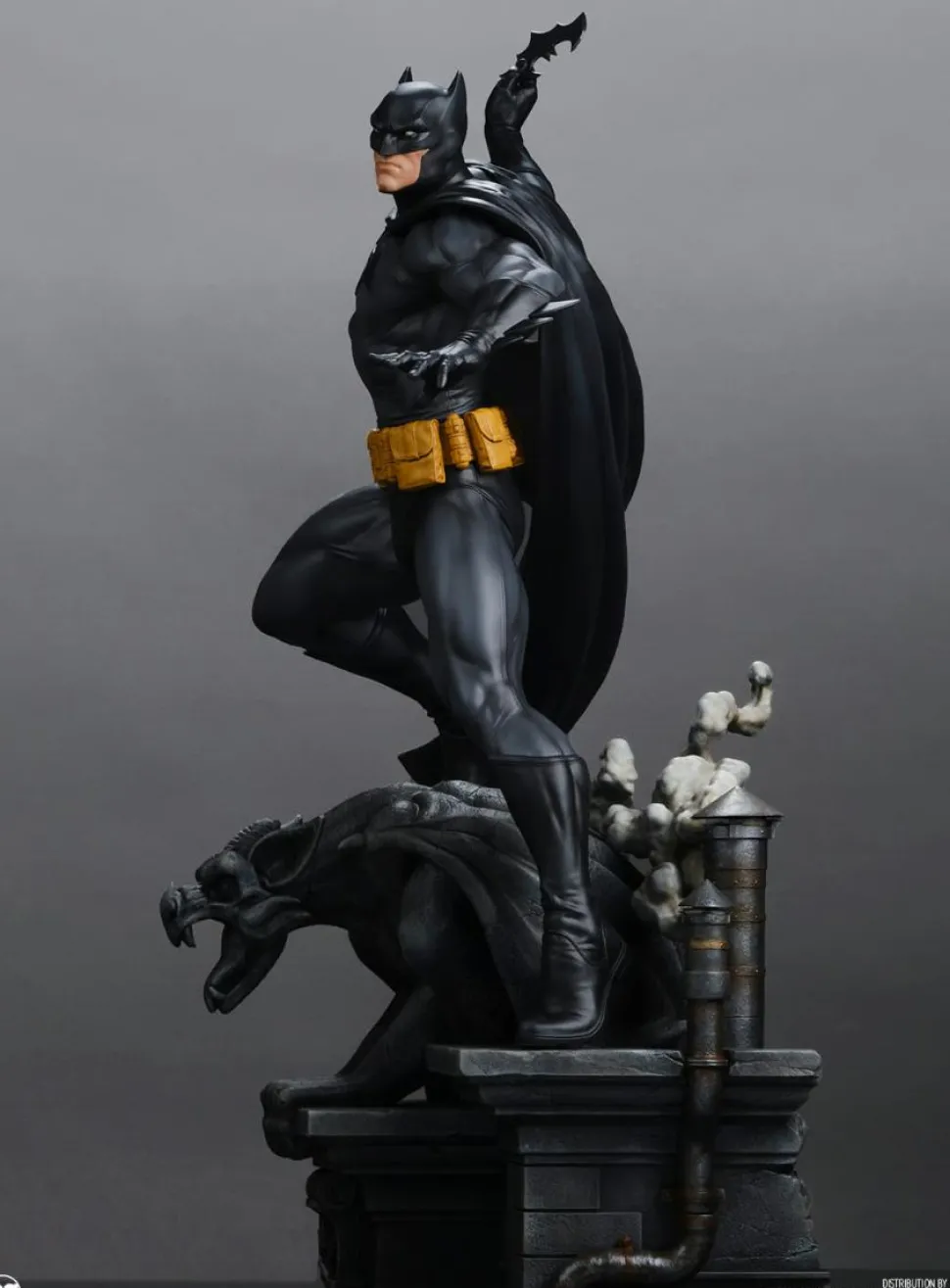 DC Comics - Batman (Black & Grey Edition) 1/6th Scale Maquette Statue