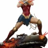 DC Comics - Wonder Woman Saving the Day Premium Format Statue
