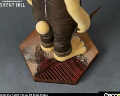 Dead by Daylight - Robbie the Rabbit Yellow 1/6th Scale Statue