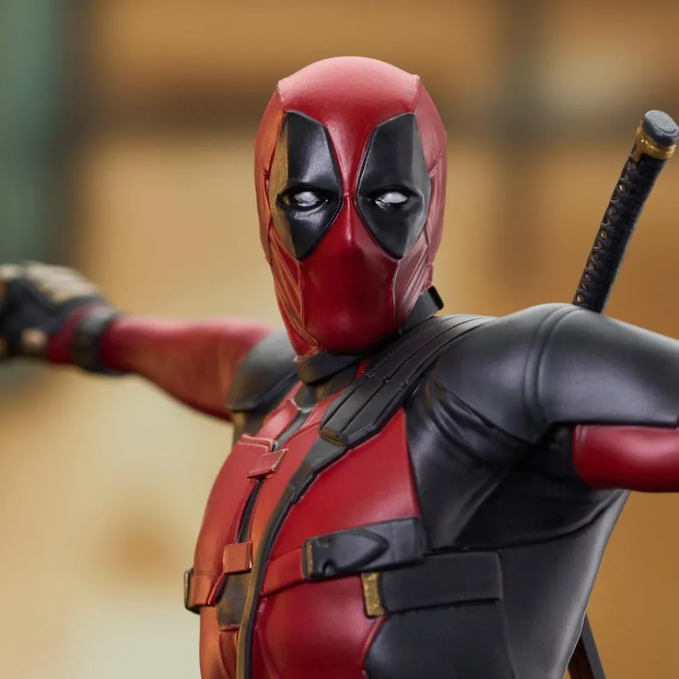 Deadpool & Wolverine (2024) - Deadpool Gallery 10" PVC Diorama Statue
