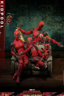 Deadpool & Wolverine (2024) - Kidpool 1/6th Scale Hot Toys Action Figure
