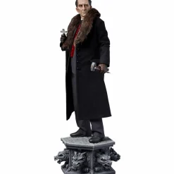 Dracula (1958) - Van Helsing Premium Format Statue
