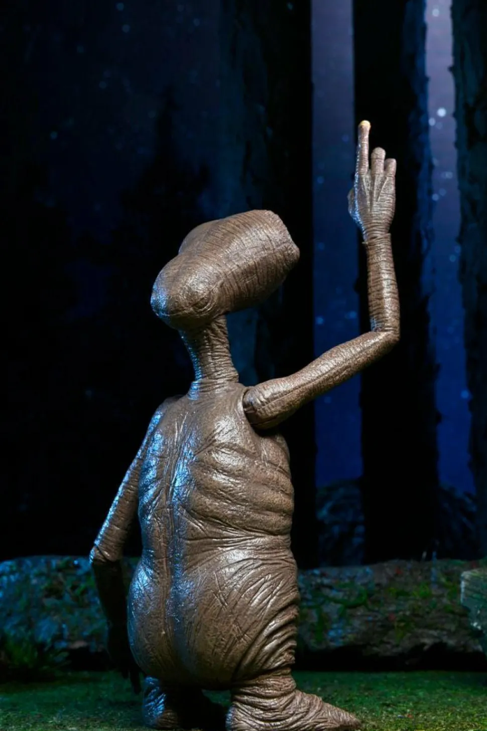 E.T. the Extra-Terrestrial - E.T. 40th Anniversary Ultimate 7" Scale Action Figure