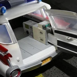 Ghostbusters (1984) - Ecto-1 Plasma Series 3.75