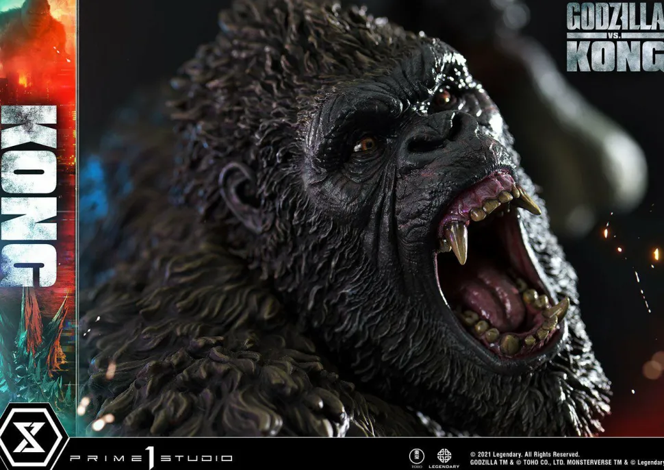 Godzilla vs Kong - King Kong Final Battle 31” Diorama Statue