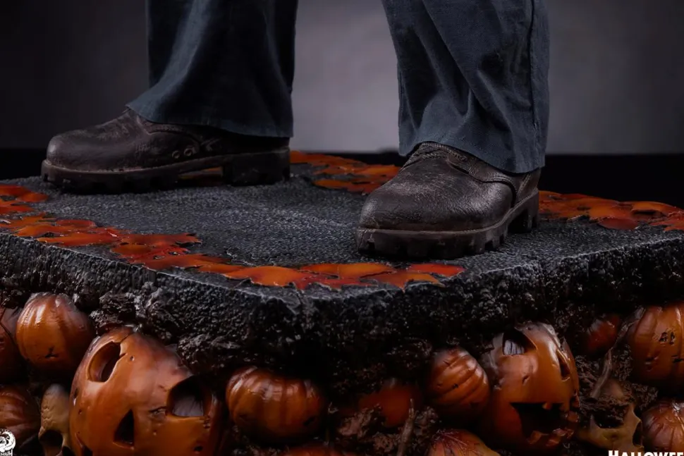 Halloween (1978) - Michael Myers 1/2 Scale Statue