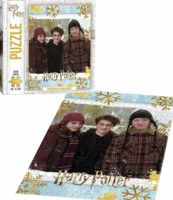 Harry Potter - Christmas at Hogwarts 550 Piece Jigsaw Puzzle