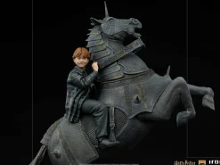 Harry Potter - Ron Weasley at the Wizard Chess Deluxe 1/10th Scale Statue