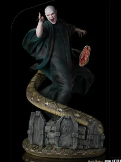 Harry Potter - Voldemort & Nagini 1/4 Scale Legacy Statue