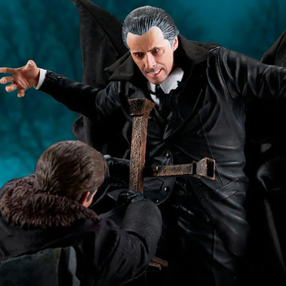 Horror of Dracula (1958) - Dracula vs. Van Helsing 1/6th Scale Diorama Statue