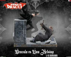 Horror of Dracula (1958) - Dracula vs. Van Helsing 1/6th Scale Diorama Statue